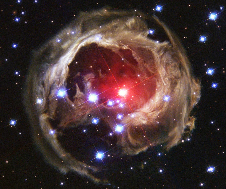 Ｖ８３８<br/><br /><a href='https://apod.nasa.gov/apod/ap091122.html'>Light Echoes from V838 Mon<br/>(C)NASA and the Hubble Heritage Team<br/> (AURA/STScI)</a>